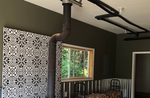 Sandpoint Apartment | Cozy 1 bedroom Loft on private 30 acres