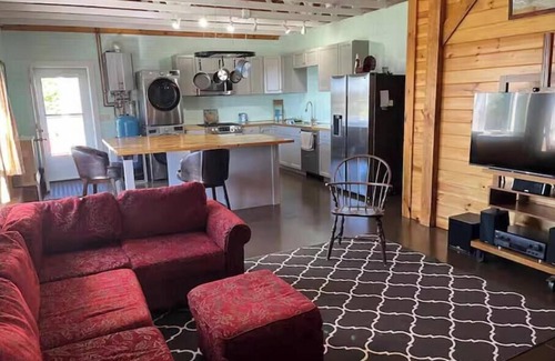Charleston Cabin | Cozy 1-bedroom home with spectacular sunsets, private deck and full fitness gym