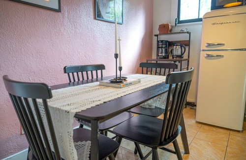 South Eola Apartment | Cozy 1-bedroom with a beautiful backyard in awesome Orlando