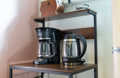 South Eola Apartment | Cozy 1-bedroom with a beautiful backyard in awesome Orlando