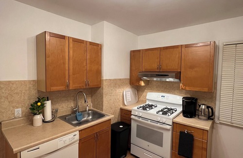 Valley Stream Apartment | Cozy 1-BR apartment in charming Valley Stream and optional car rental on site.