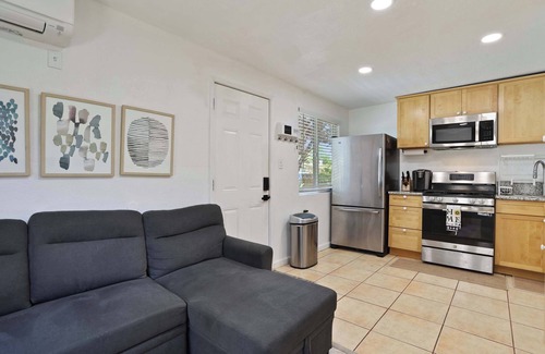 Southeastern Sacramento House | Cozy 1BA/1BR Budget Stay in the Heart of Sac!