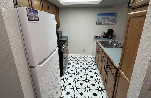 Kirkwood Condo | Cozy 1BD/2BA Condo - Steps from Ski Lifts, Hot Tubn