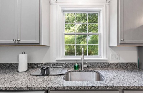 Hopewell Apartment | $ Cozy 1BR 1BA Apartment: Near Fort Gregg-Adams $