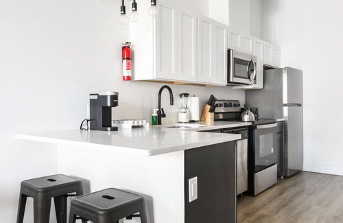 Elizabeth Apartment | Cozy 1BR Close to EWR 3998