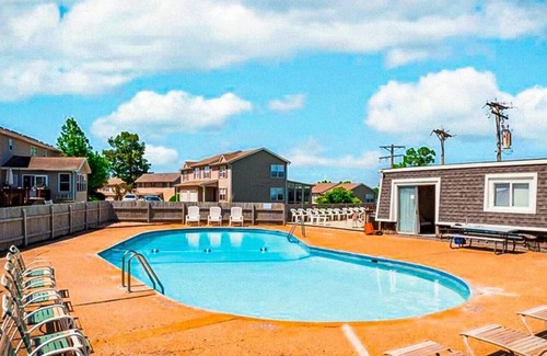 Osage Beach Condo | Cozy 1BR Condo - Pool & Wi-Fi