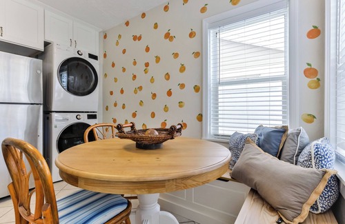 Driggers Apartment | Cozy 1BR Heated Pool Walk to Beach & Flagler