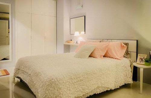 Pathumwan Apartment | Cozy 1br walk to BTS and Airport Rail Link Close to Malls 11