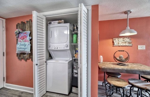 Gulf Shores Condo | Cozy 2 Bdrm Condo! Beach, Pool & Pickleball! Beautiful resort feel!