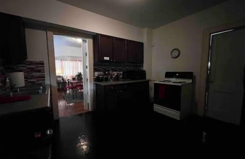 Indianapolis House | Cozy 2-bdrm Home near downtown Indianapolis: AC, WiFi, Kitchen & Smart TVs!