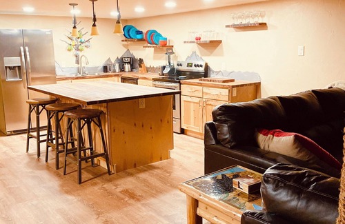 Steamboat Springs Condo | Cozy 2-bedroom condo in wonderful Steamboat Springs with WiFi.