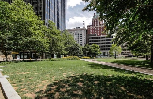 Downtown Baltimore Apartment | Cozy 2-bedroom apartment in charming Baltimore with AC, WiFi, fitness room