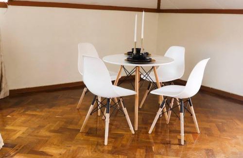 Muckleneuk Apartment | Cozy 2 bedroom apt with views