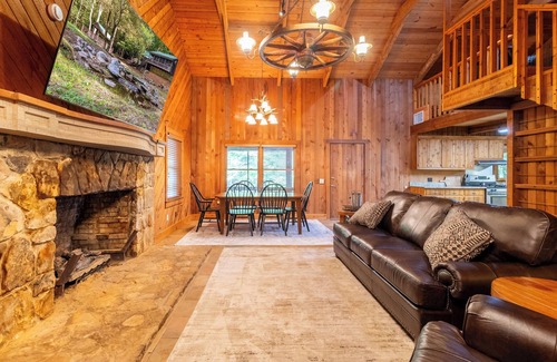 Chatsworth Cabin | Cozy 2-bedroom cabin in charming Chatsworth, Georgia