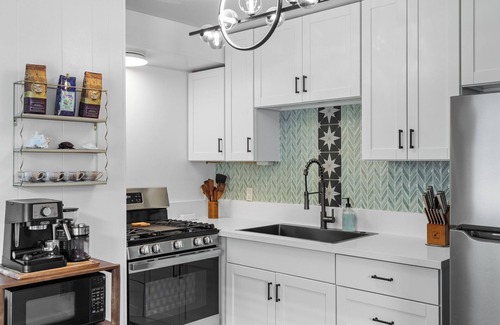 Hilo Condo | Cozy 2-bedroom condo in charming Hilo with WiFi, AC