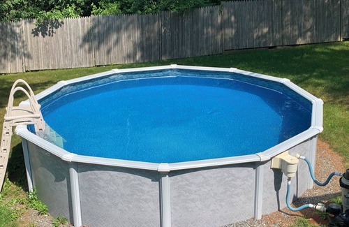 Bangor House | Cozy 2 Bedroom Home - Private Backyard with Seasonal Pool