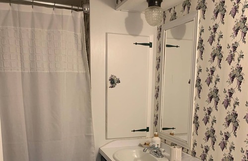 Wesley House | Cozy 2 bedroom house in Downeast Maine. Family/Pet Friendly.nNightly or Monthly