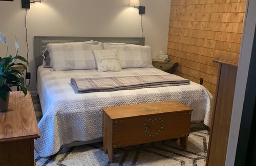 Wesley House | Cozy 2 bedroom house in Downeast Maine. Family/Pet Friendly.nNightly or Monthly