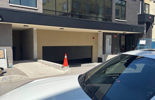 Victoria Village House | Cozy 2 Bedroom townhome in Toronto!