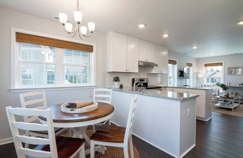 Tilghman House | Cozy 2-Bedroom Cottage on Tilghman Island – Near Restaurants & Water Activities