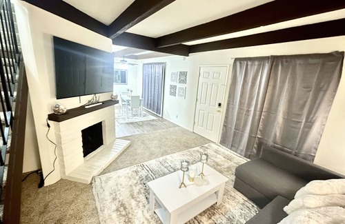 Arden-Arcade Condo | Cozy 2bd condo minutes away from all Medical facilities.