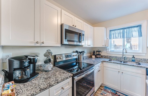 Port St. Joe House | Cozy 2bed/1.5bath beach townhome! 75 steps to the beach! Stunning ocean view!