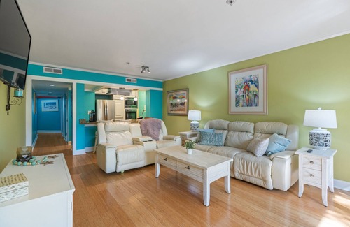 Briarcliffe Acres Condo | Cozy 2BR Near Barefoot Landing - Linens Provided + Resort Perks