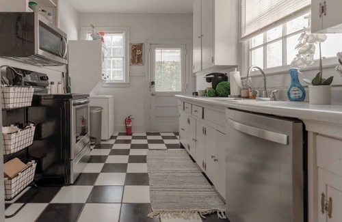 Montgomery Apartment | Cozy 2BR Retreat Pet-Friendly Comfort