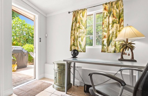 South Middle River Villa | Cozy 2BR Snowbird Home Near Wilton Manors