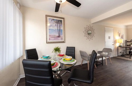 Bay Park Apartment | Cozy 2BR w/ Gym & Pool -15 mins to Mission Beach!