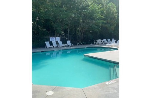 Goose Creek Condo | Cozy 3 Bedroom 2.5 Bathroom Condo near Charleston!!