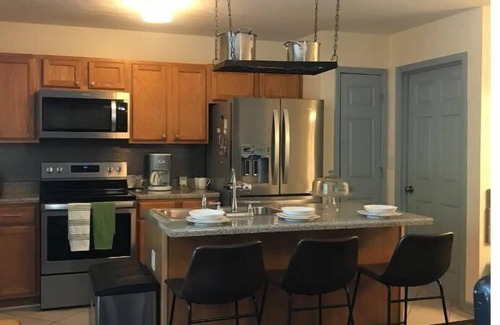McDonough House | Cozy 3 Bedroom Home in McDonough -20% New Listing Discount
