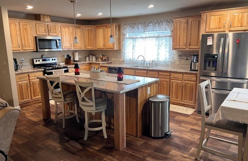 Sundance House | Cozy 3-bedroom home with AC and WiFi in charming Sundance Wyoming.