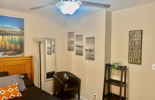 Clarksville House | Cozy 3-bedroom house located near downtown Clarksville