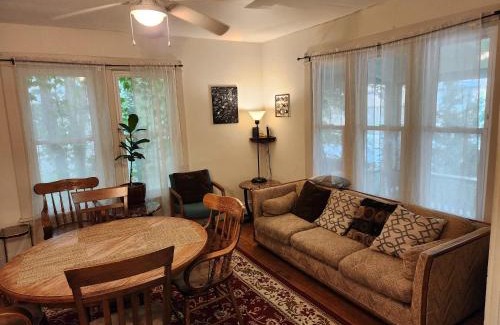 Ithaca House | Cozy 3 Bedroom House in Downtown Ithaca
