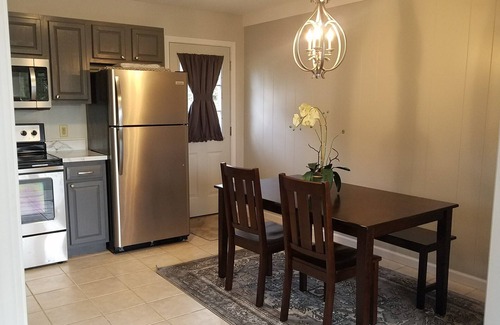 Tiffin House | Cozy 3 Bedroom Ranch No steps