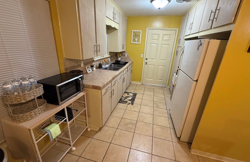 Brownsville House | Cozy 3BR-2BA Home – Quiet Neighborhood, Perfect for Work or Relaxationn