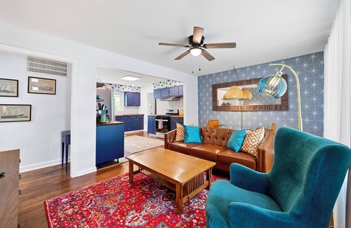 Jeffersonville House | Cozy 3BR Getaway Pets OK + Fenced Yard