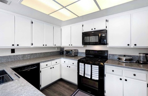 Trabuco Canyon House | Cozy 3BR Getaway｜Patio Bliss｜Access to Community Pool｜Family Friendly #41523