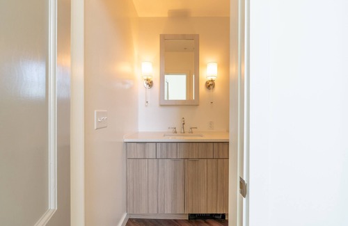 Altoona Apartment | Cozy 3rd Floor 1 BR 1 bath apartment 8 mins to UPMC Altoona