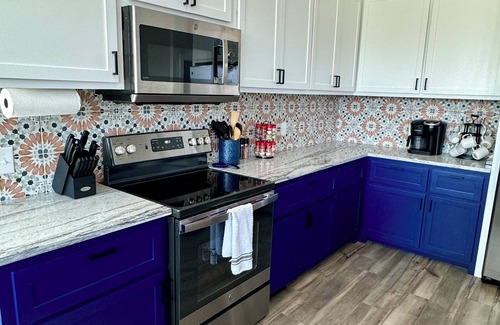 Steinhatchee House | Cozy 4 bedroom 3.5 bath waterfront home with boat dock and slip.
