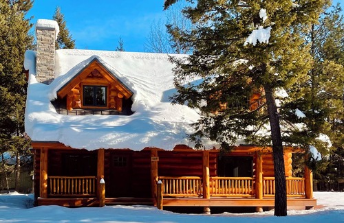 Seeley Lake Cabin | Cozy 4-bedroom Cabin, Sleeps 9, in beautiful Seeley Lake
