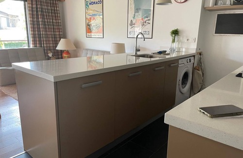 Saillagouse Apartment | Cozy 4-person apartment with wifi parking heated pool 20 minutes from the slopes