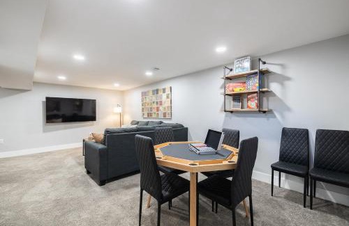 Dupont House | Cozy 4br Getaway W Fire Pit & Hammock