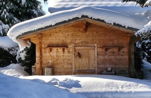 Notre-Dame-de-Bellecombe Apartment | Cozy Apartment Near Ski Lifts, Shops & Restaurants in Tranquil Village