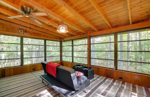 Jay House | Cozy Adirondacks Cabin Walk to Lake Eaton!