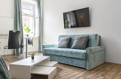 Rudolfsheim-Funfhaus Apartment | Cozy & Affordable: 2BR Apt. at Superb Location
