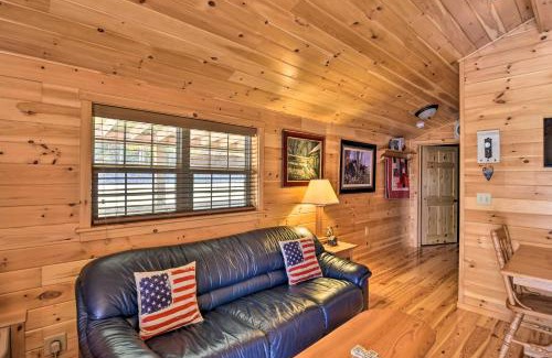 St George House | Cozy Anchors Away Cabin Hideaway with Fire Pit!