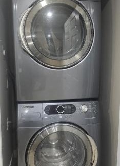 Airdrie Apartment | Cozy and Affordable Apartment - Guesthouse South West Airdrie