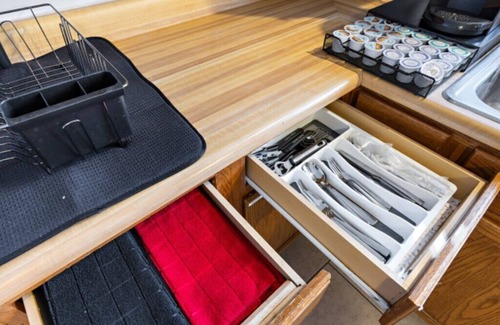 DeKalb House | Cozy and Convenient Family Getaway